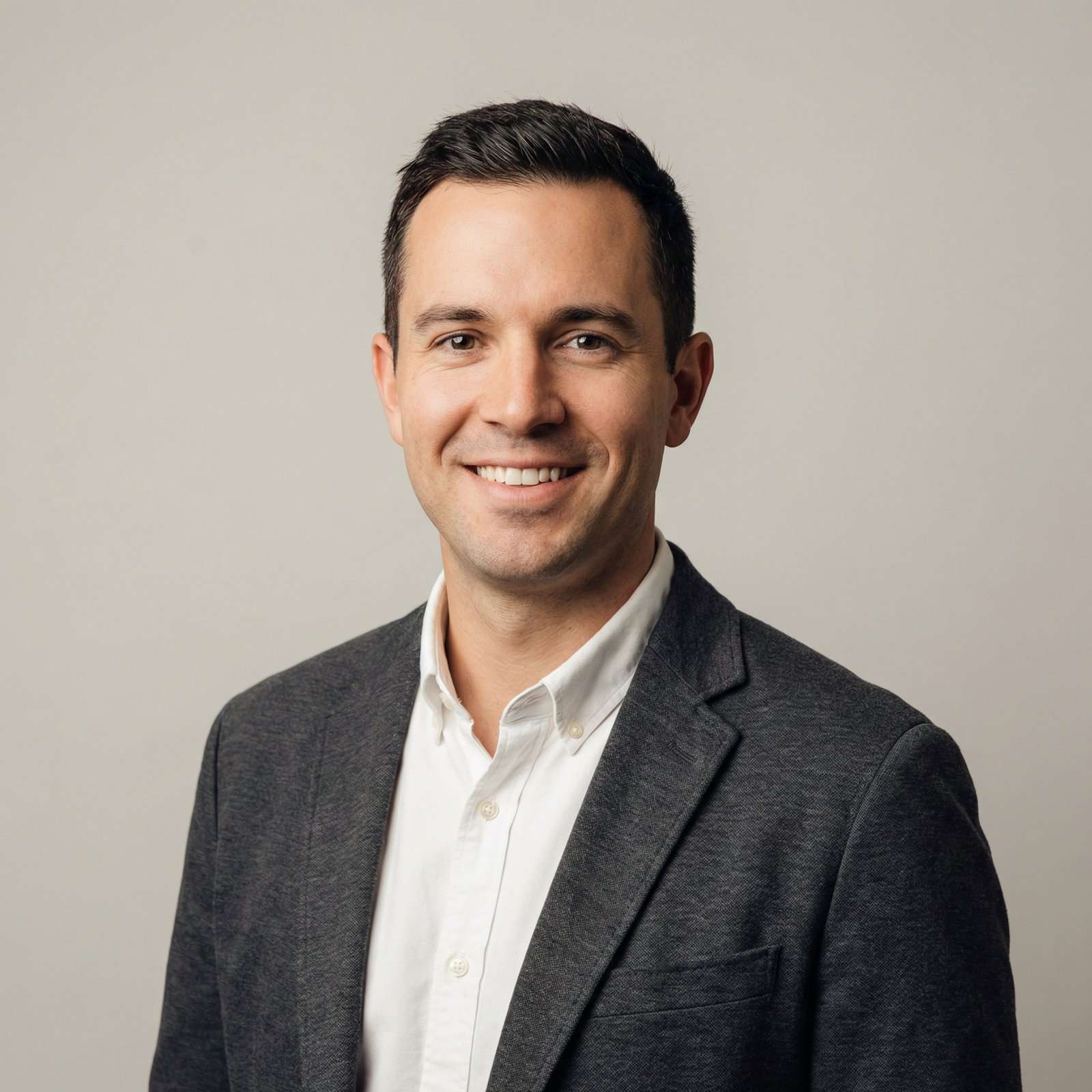 小马拉大车制片人专家